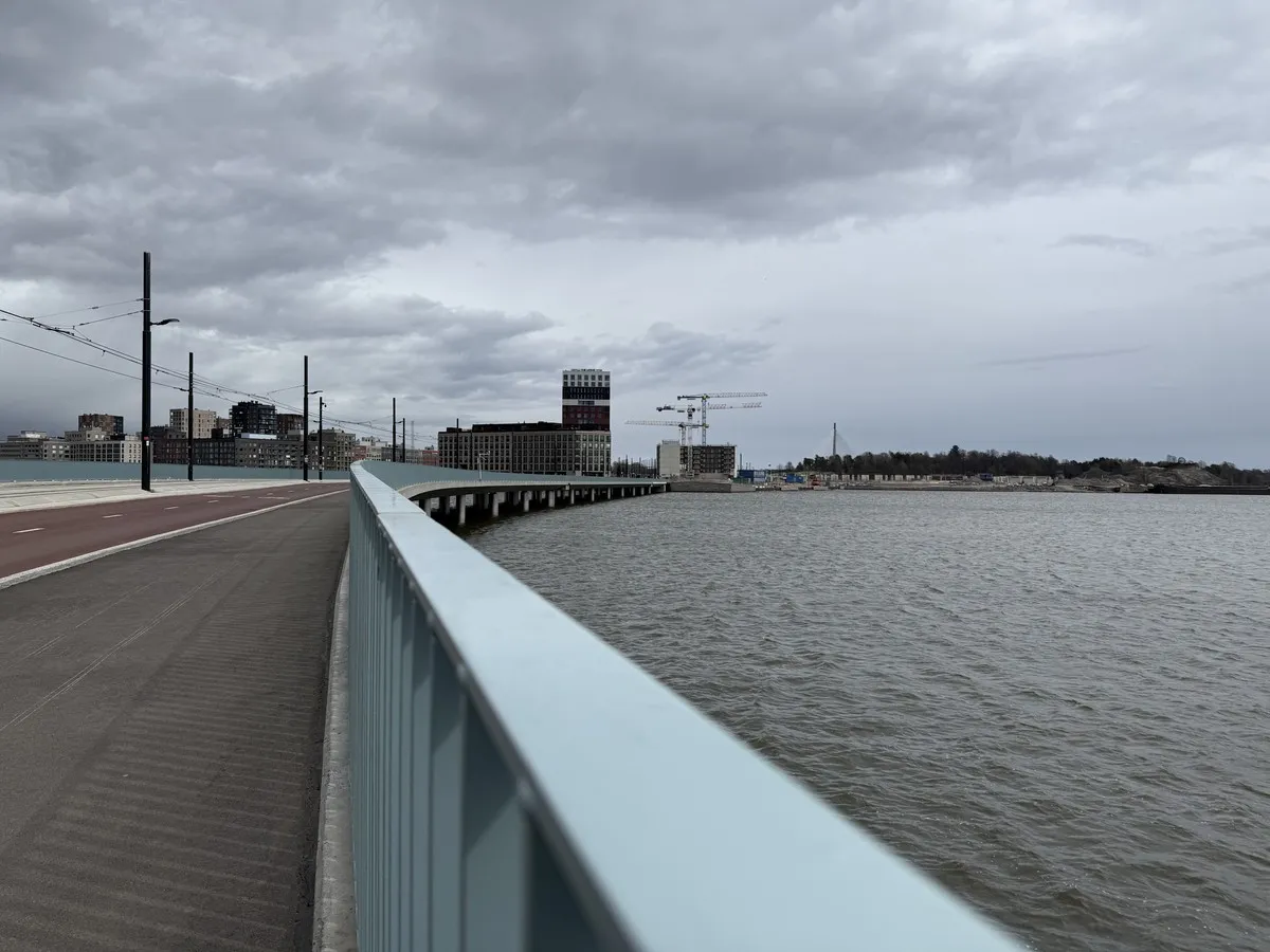 On the merihaka bridge