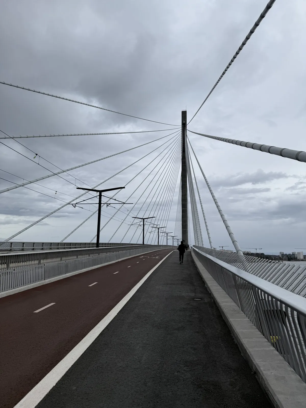 Crown bridge