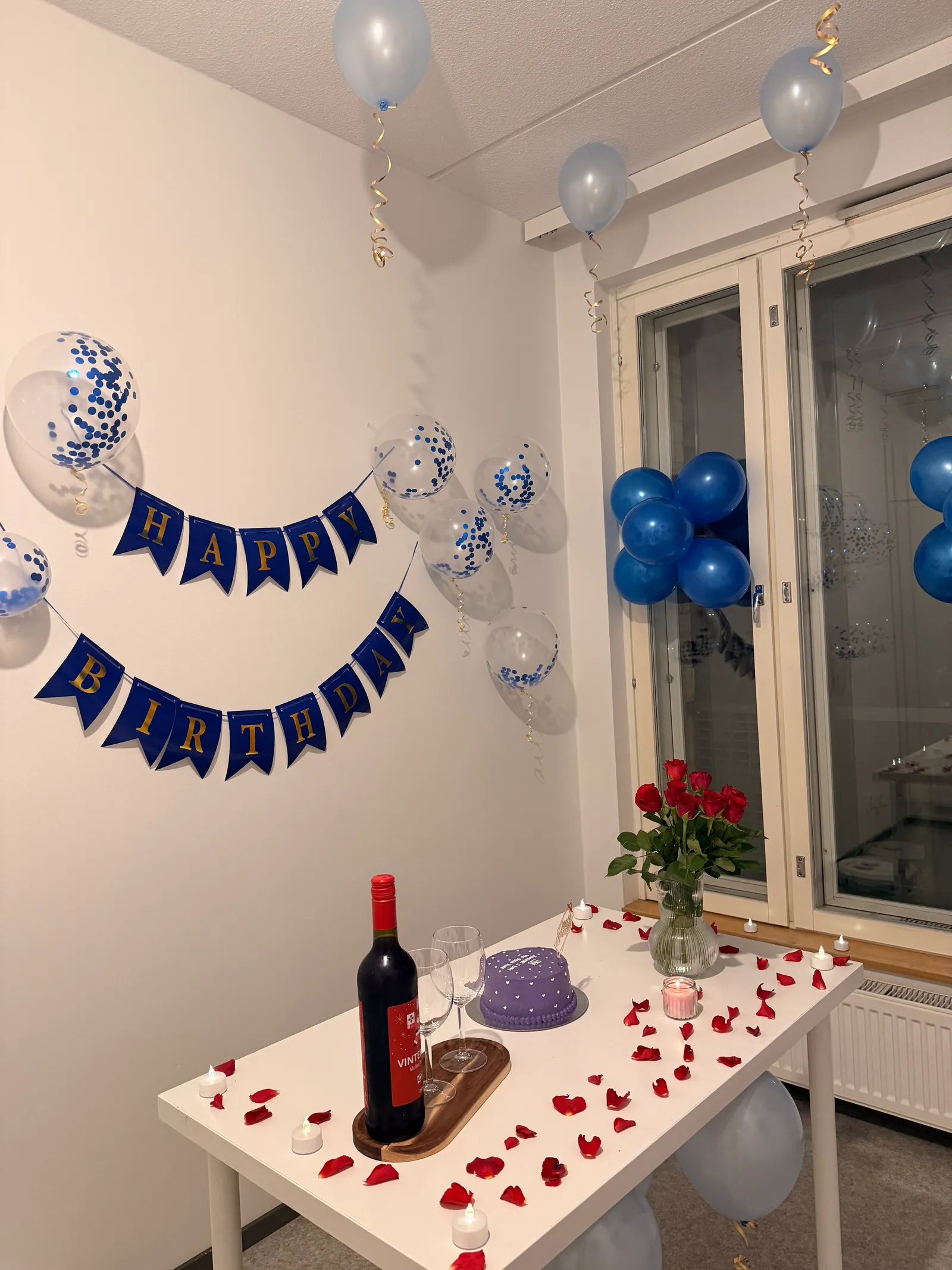 Decked up room